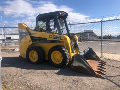 GEHL skid steer