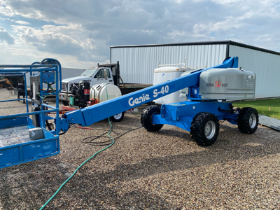 Genie boom lift