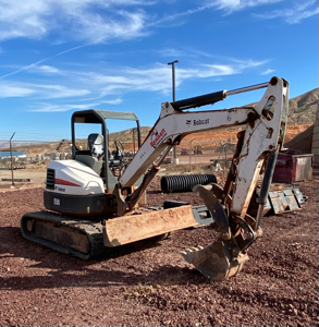 Mini excavator E50