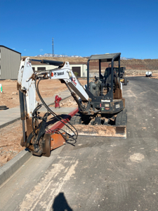 Mini Excavator E35i