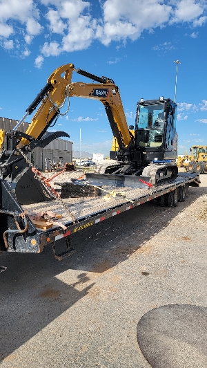 Midi excavator