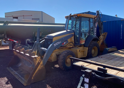 310SJ Backhoe
