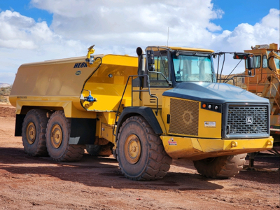 8,000 Gal Water Truck