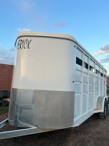 4 Horse Maverick trailer with tack compartment and water tank 