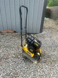 Plate Compactor— 14in x 20in