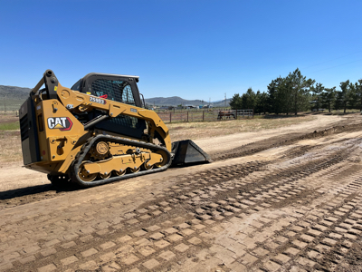 Compact track loader