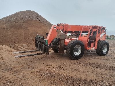 10K Skytrak telehandler