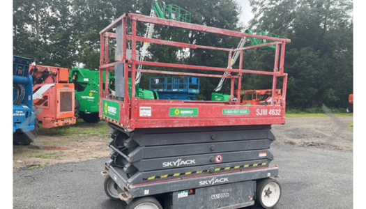 32’ SkyJack Scissor Lift