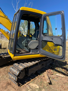 6ton tracked with rubber blocks 