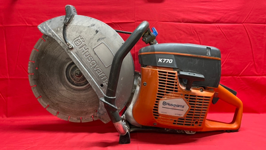 CONCRETE SAW