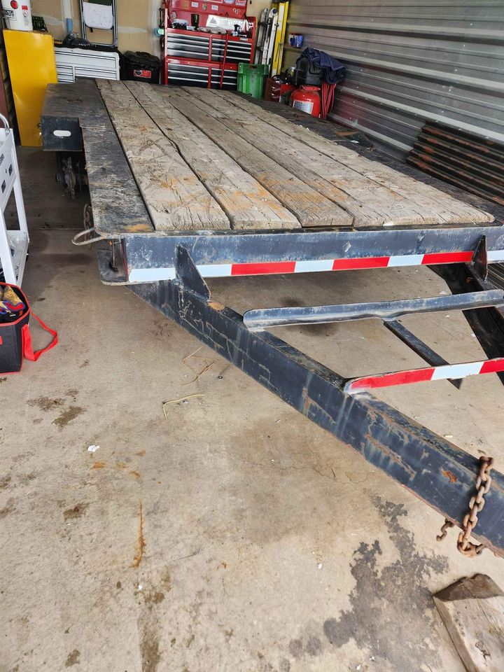 20 Foot Heavy Duty Triple Axle Trailer