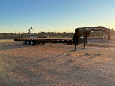 Delco 2022 36’ Flatdeck Gooseneck Trailer