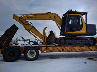 Tracked excavator
