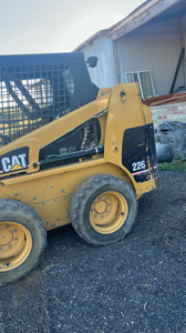 Skid steer also available : hydraulic hammer. Hole drill