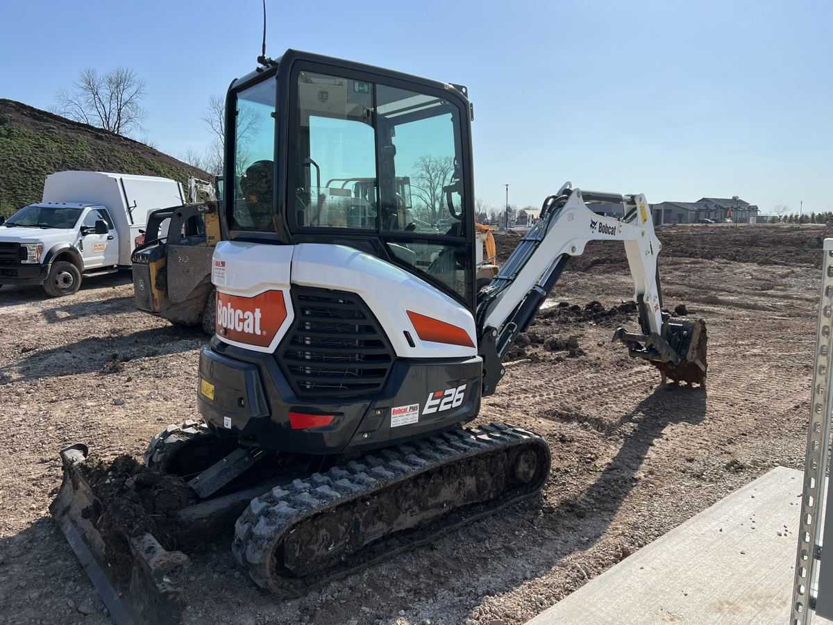 Track excavator