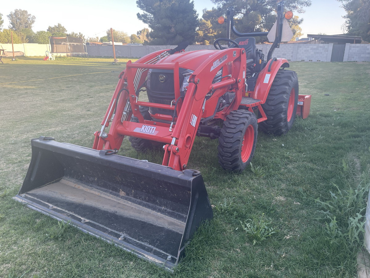 kioti CK2620 Loader Tractor with Gannon box