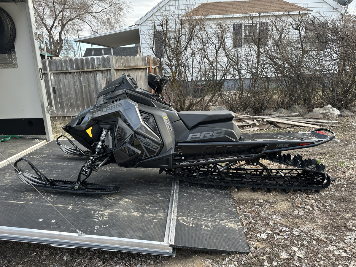 2024 850 Pro RMK Slash 165