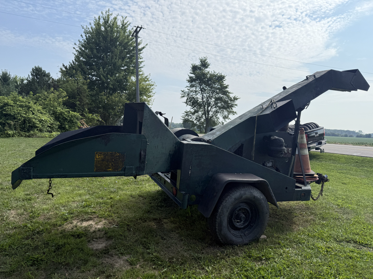 Chuck & Duck 8" chipper