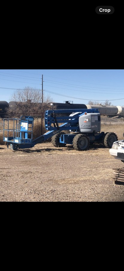 4x4 Genie Lift