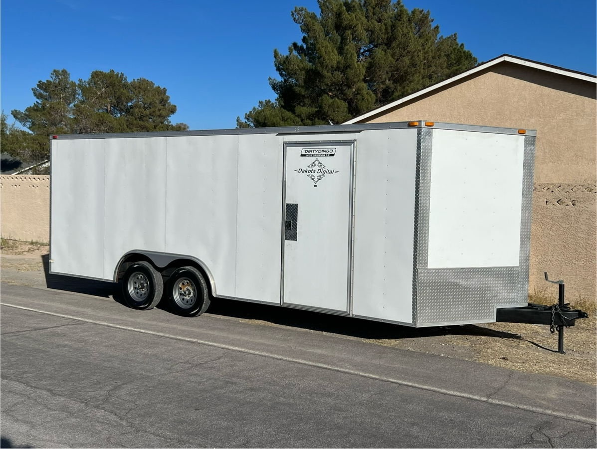 20’ ENCLOSED CARGO MOVING TRAILER