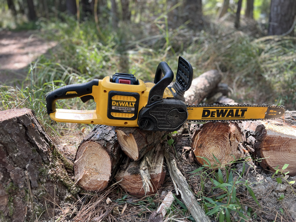 DeWalt 16” 60V Electric chainsaw 