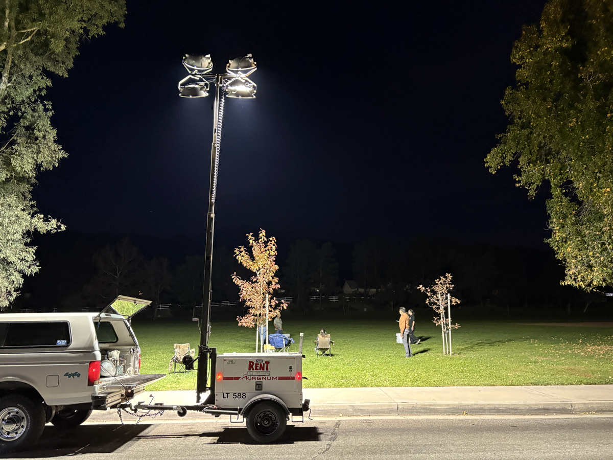 Portable light tower