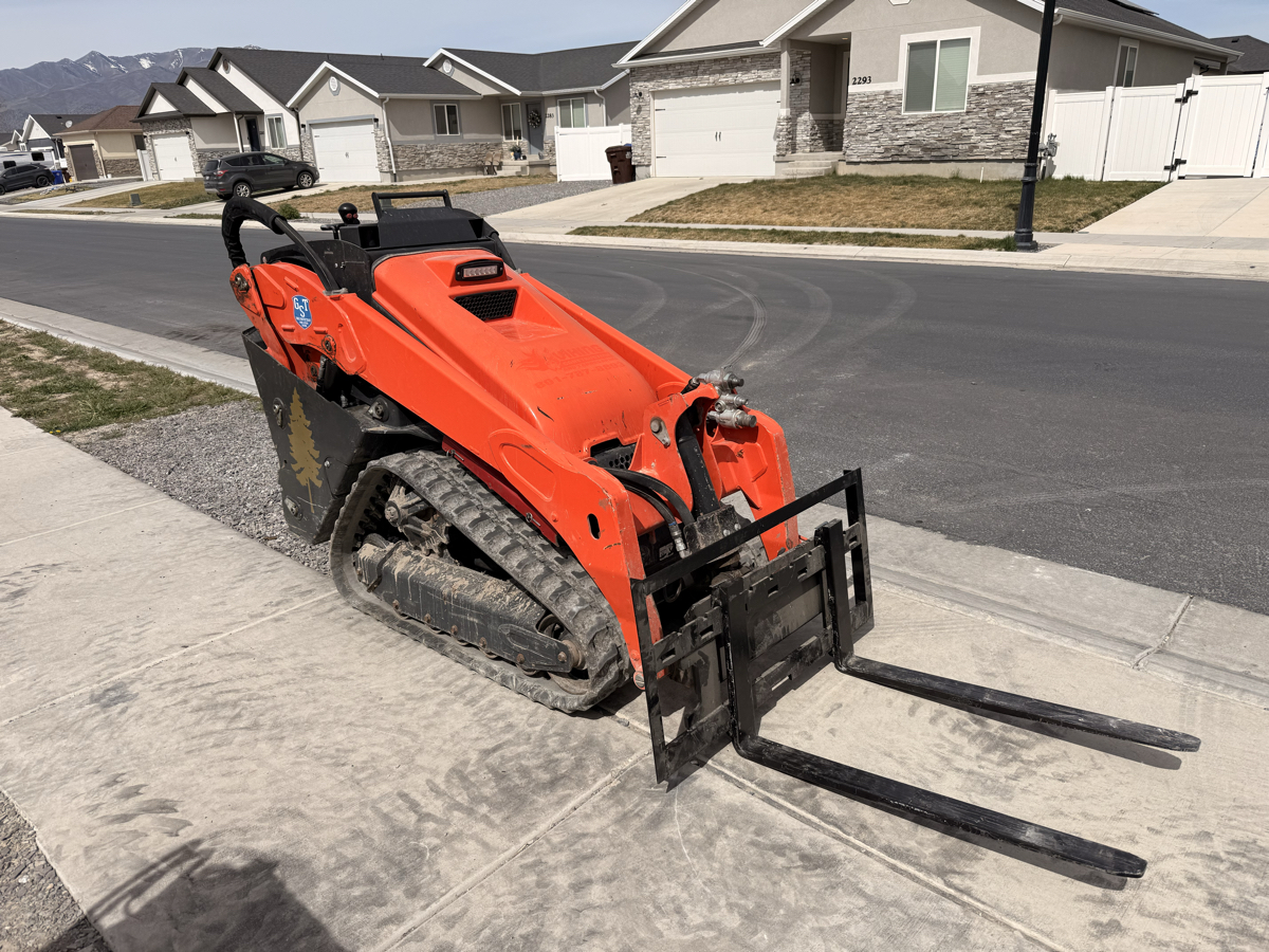 Kubota MiniSkid and attachments