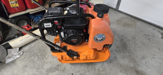 Plate compactor