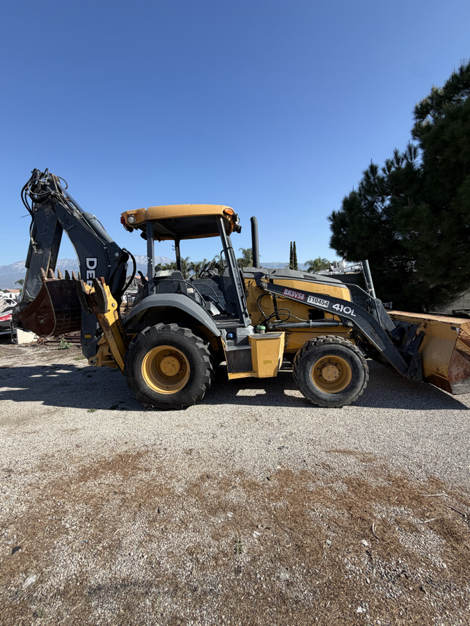 John Deere backhoe 