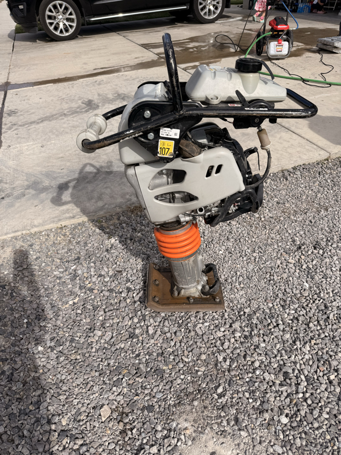 Jumping Jack Compactor