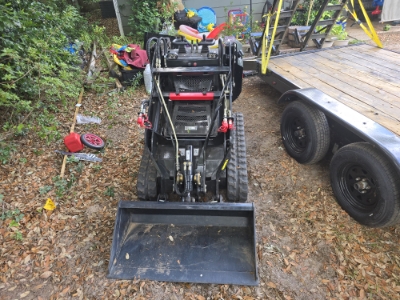 450 Mini skid + 1 attachment