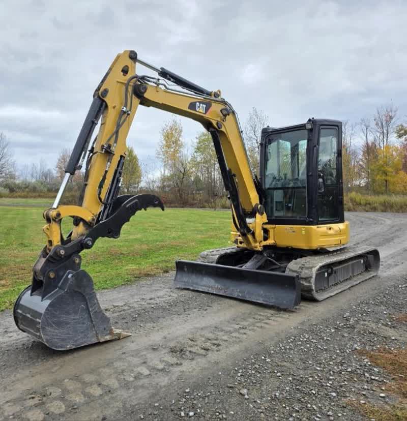CAT 305 E2 Mini Excavator