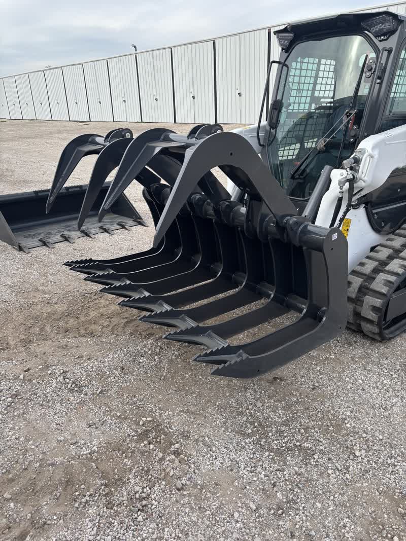 66 in Root Grapple Bucket