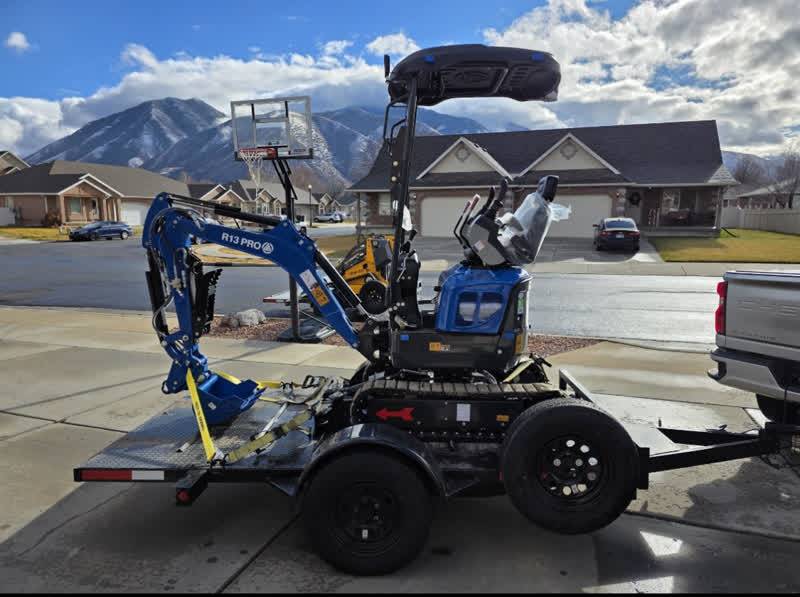 Mini Excavator with Trailer
