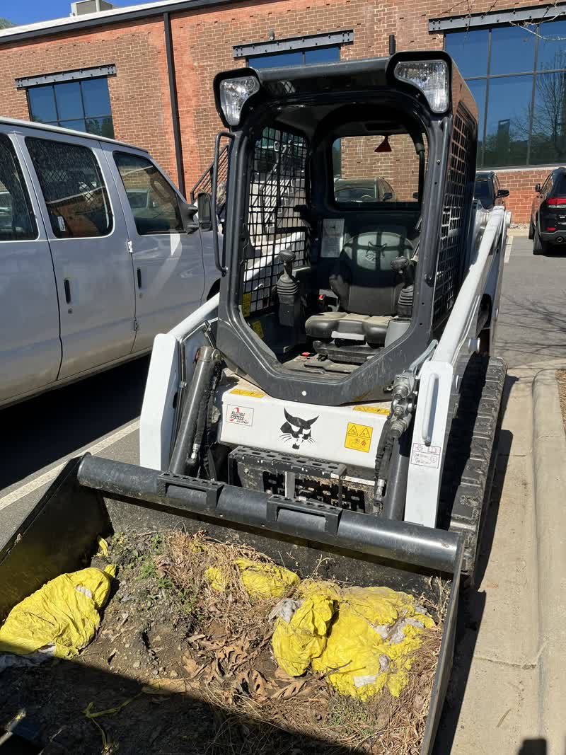 Bobcat Skid Steer T450 with Tracks
